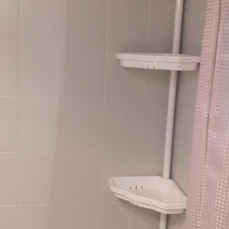 Studio 30 m2 refait à neuf idéalement situé centre ville et plage - Studio - 11