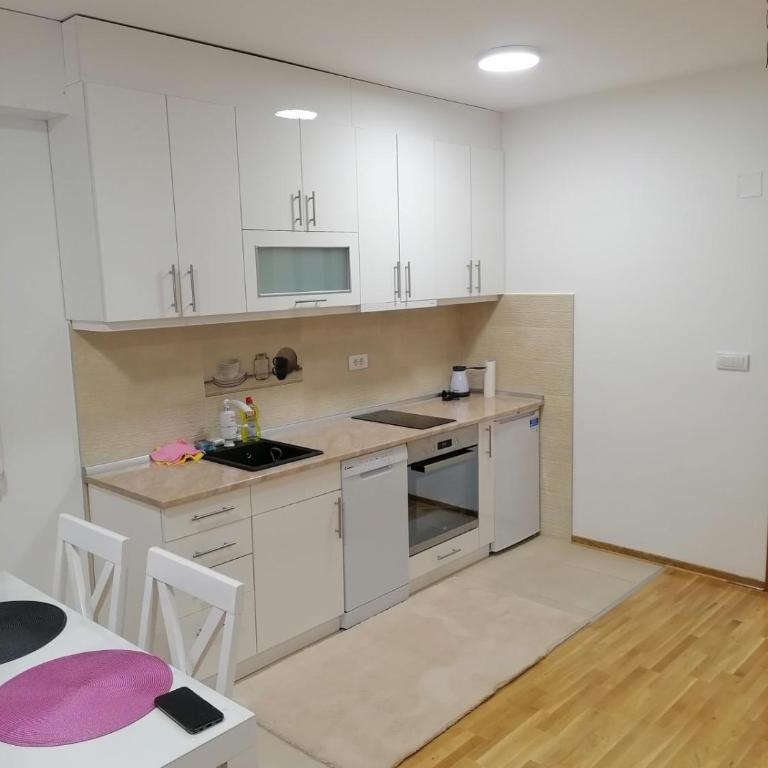 APARTMANI CEPERKOVIC - Apartment - 10