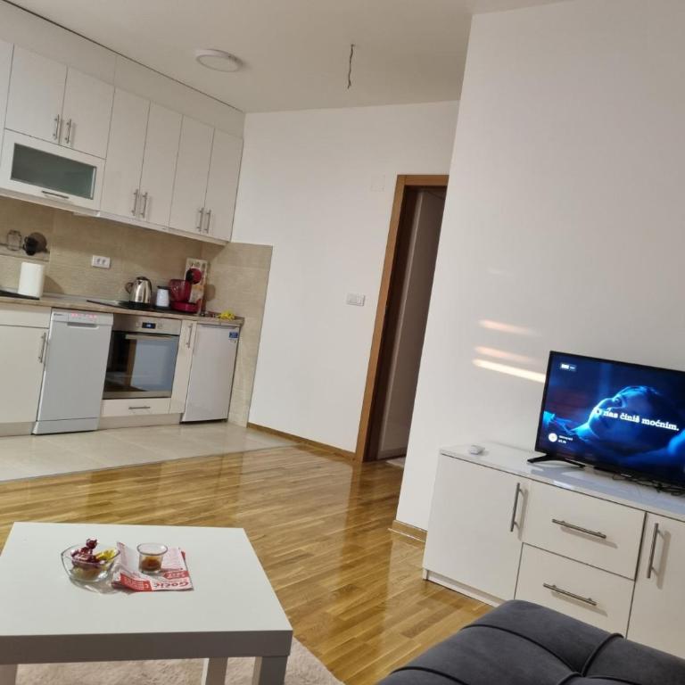 APARTMANI CEPERKOVIC - Apartment - 14