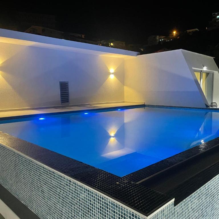 ARABESQUE Apartments & Suite - Deluxe Double Room with Balcony - 4