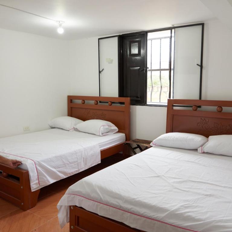 Hotel Gran Girones - Habitación Doble Deluxe - 2 camas dobles - 1