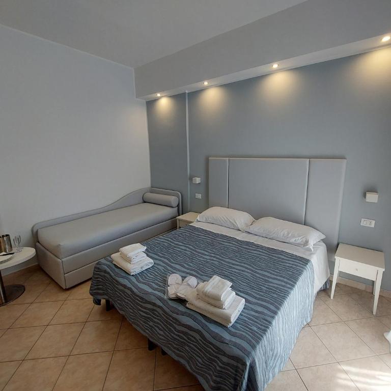 Hotel Caravel Park - Superior Family Room - 5