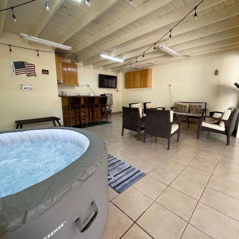 Seaside Adventure Lodging - Apartment with Sea View - 21