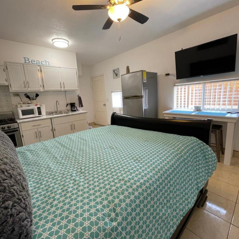 Seaside Adventure Lodging - Studio Apartment with Queen Bed - 6