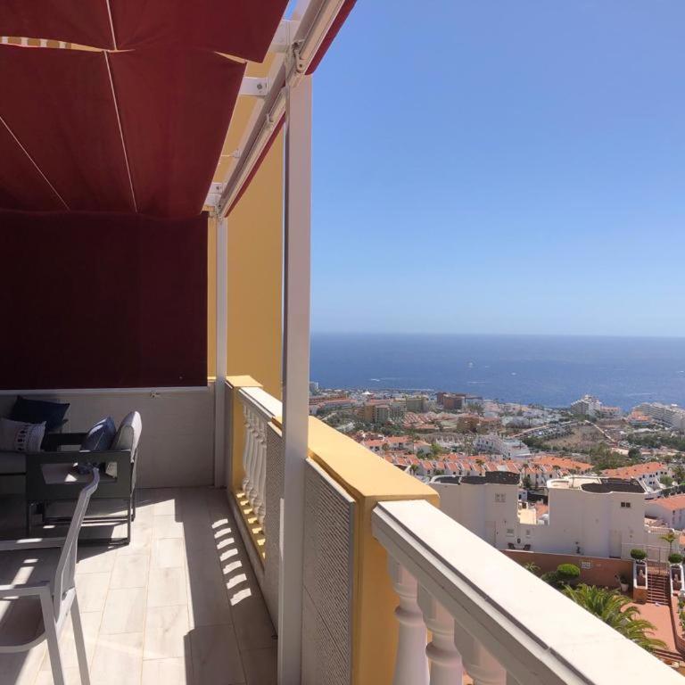 Apartamento con impresionantes vistas y piscina - Apartamento con terraza - 51