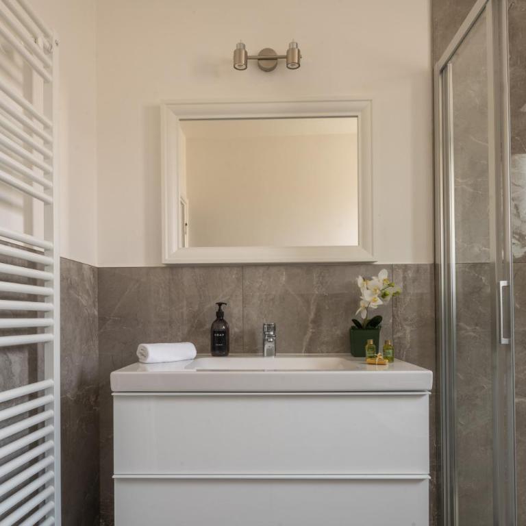 Bright Apartment On Venetian Roofs R&R - Appartamento con Terrazza - 27
