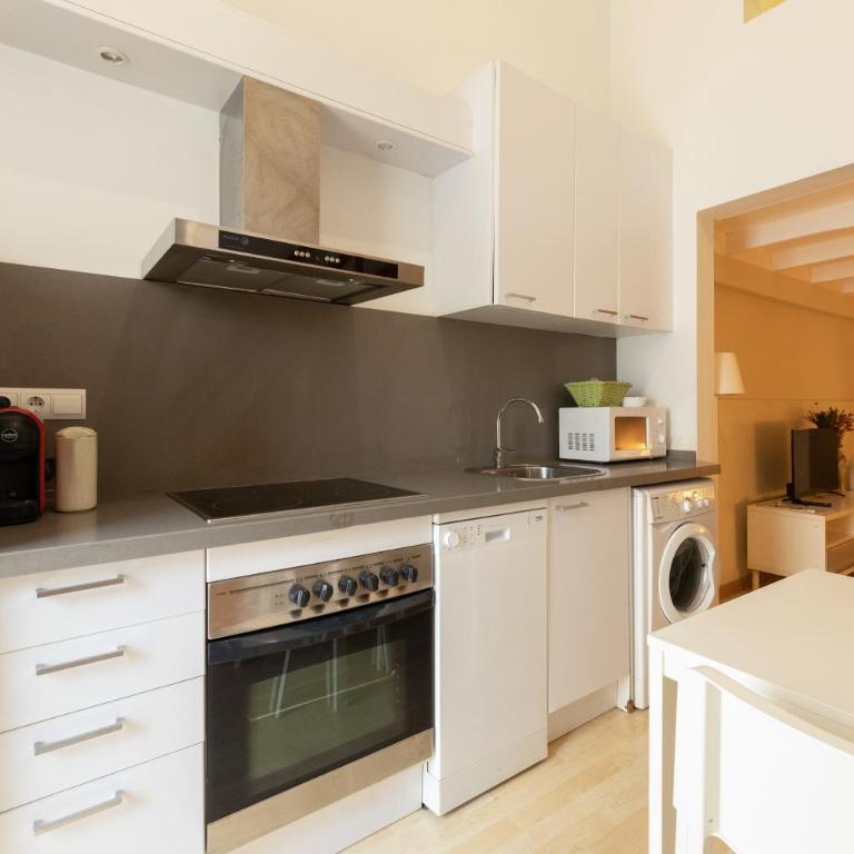 Housalia Sagrada Familia - Duplex Family Apartment - 8