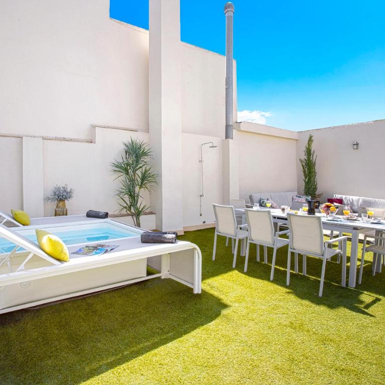 Genteel Home Abades - Dúplex de 4 dormitorios con terraza y piscina - 2