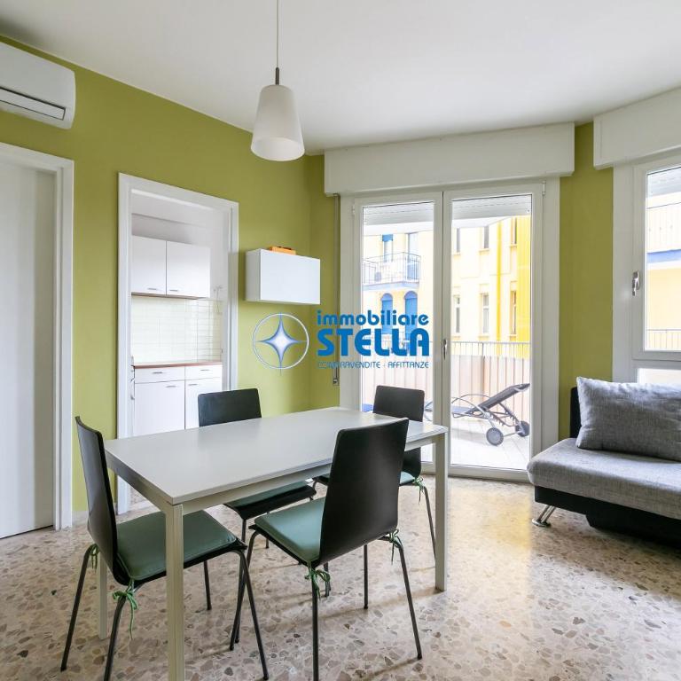 Condominio Commerciale - Appartamento con Vista Mare - 2