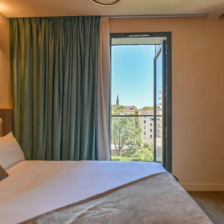 Keystone Hôtel & Spa - Chambre Double - Vue sur Jardin - 11