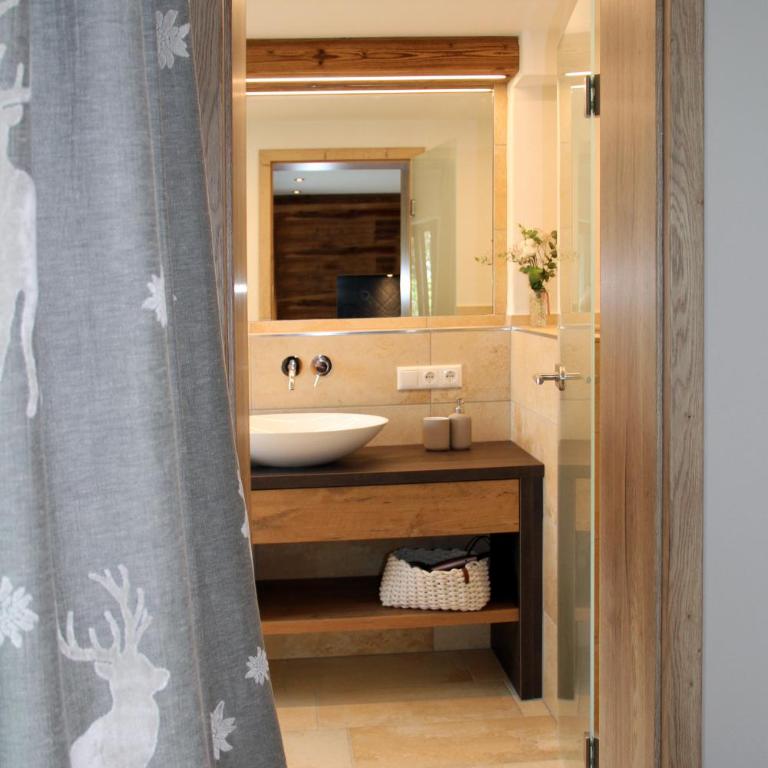 Bergzauber Alpin Suites - Skipiste - Private Sauna - Chalet mit 2 Schlafzimmern - 17