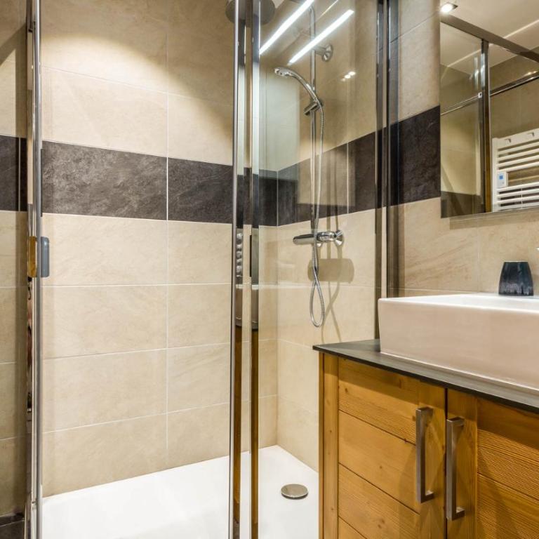 Appartement Green - Three-Bedroom Apartment - 9