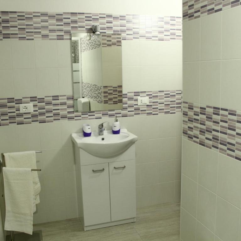 Roberto Guest House - Appartamento con 1 Camera da Letto - 4