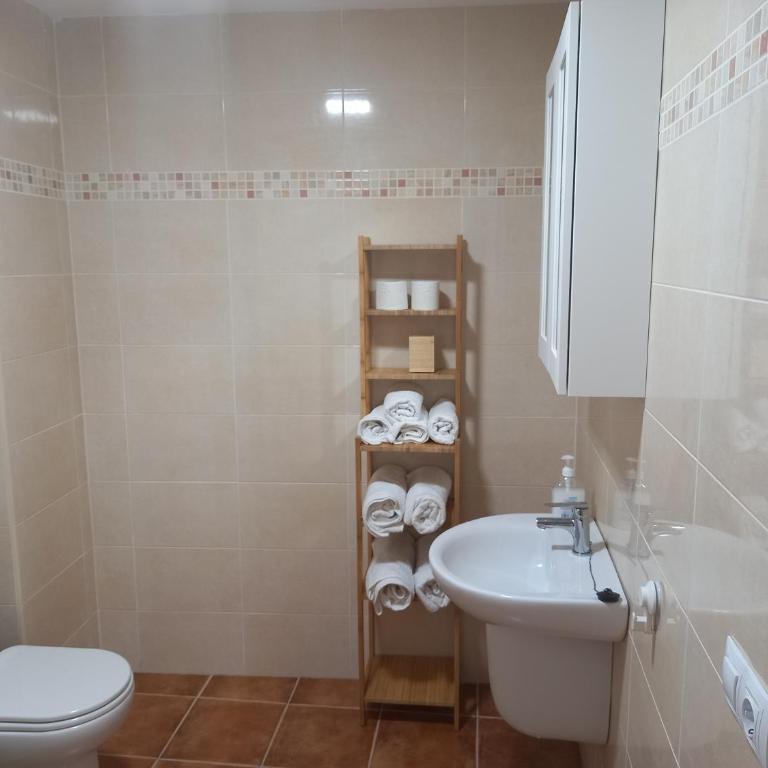Apartamento Las Maravillas 1 - Two-Bedroom Apartment - 24