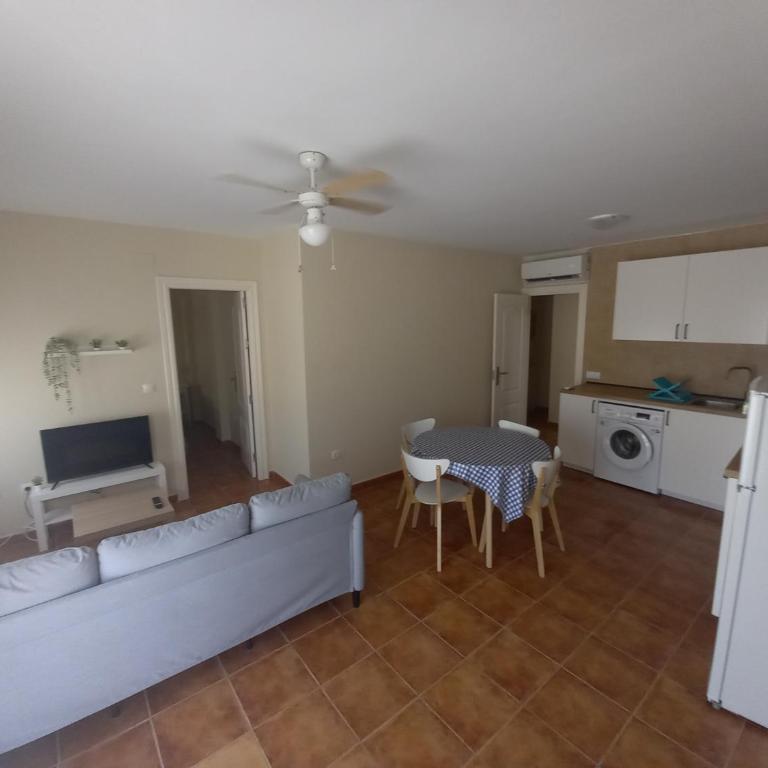 Apartamento Las Maravillas 1 - Two-Bedroom Apartment - 8