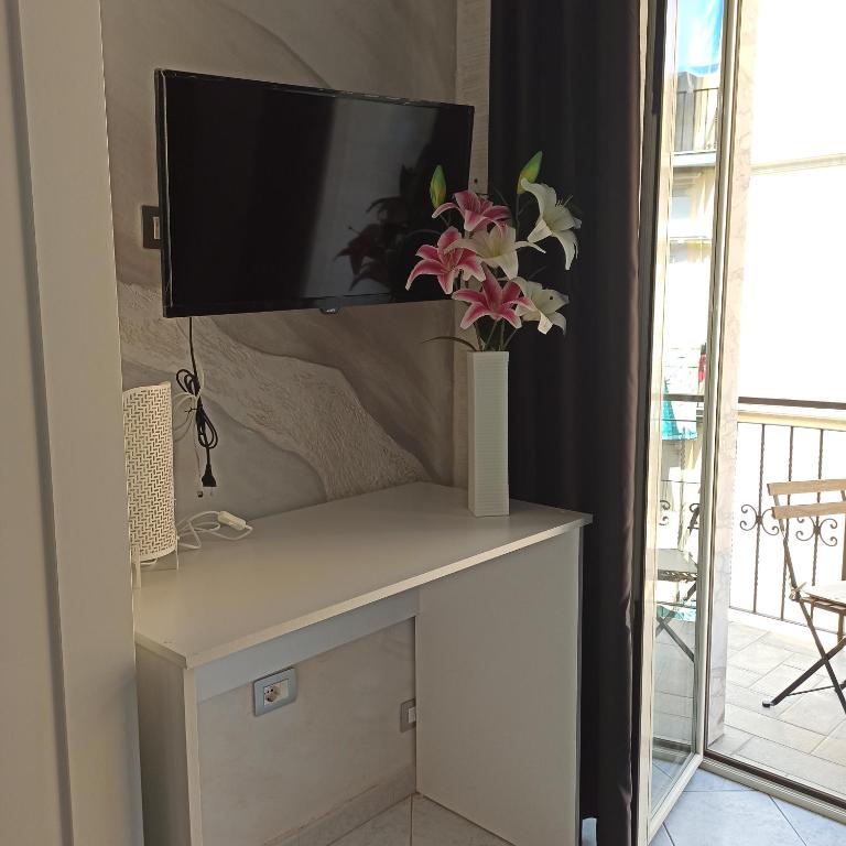 In The Center Rooms - Monolocale con Balcone - 21