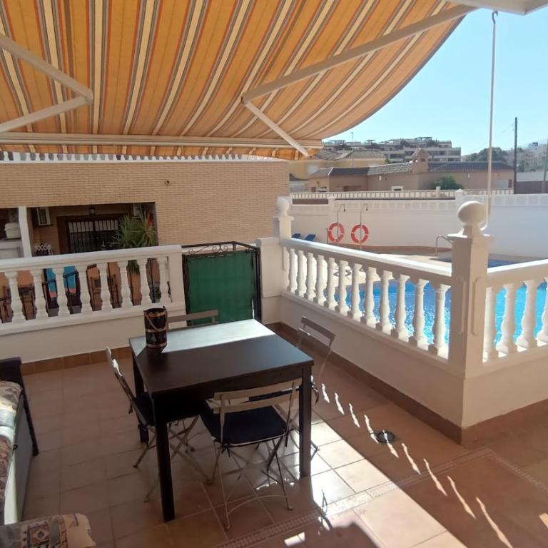 Villa Lucía - Apartamento de 2 dormitorios con vistas a la piscina - 3