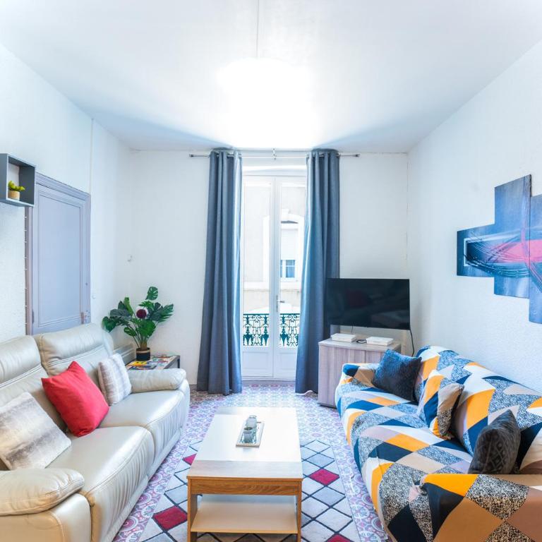 Appartement Les Halles , Climatisation, Terrasse, Garage - Apartment mit 2 Schlafzimmern - 3