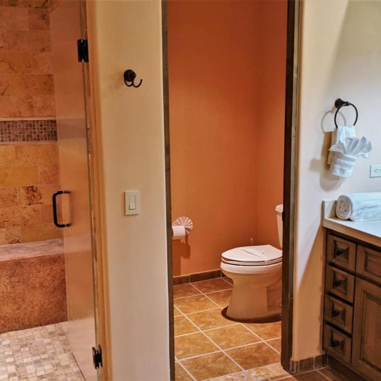 Luxury Condo Bella Sirena 405-C - Unmatched Views Over the Pool to the Sea - Apartment with Sea View - 20