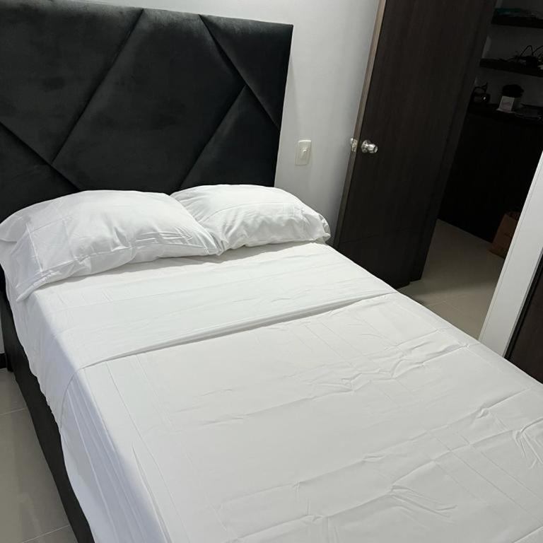 Valle del lili cozy apartment - Three-Bedroom Apartment - 35