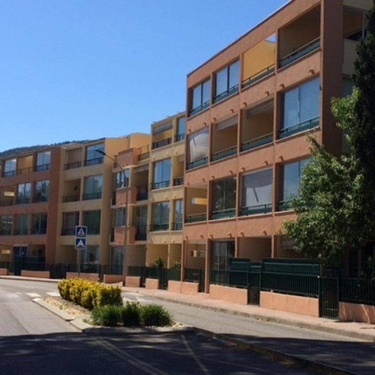 Charmant studio climatisé en rez-de-jardin, proche plage, avec garage privé à Cavalaire-sur-Mer - FR-1-226B-116 - Appartamento - 2