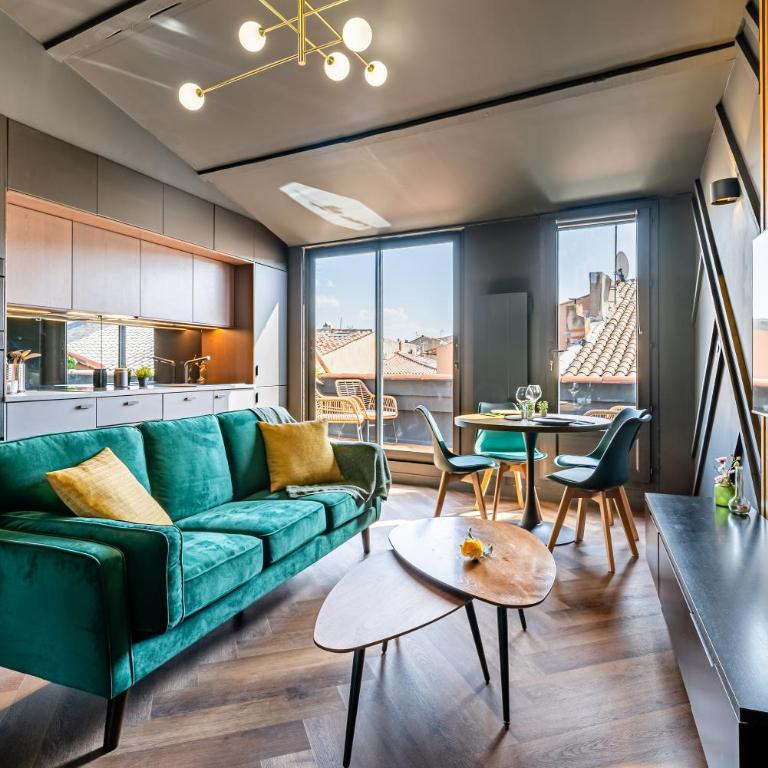 LOFT EN VILLE - Duplex Terrasse coeur historique avec vue dégagée & Parking souterrain Offert - Appartement Deluxe - 1