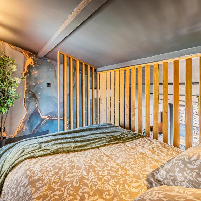 LOFT EN VILLE - Duplex Terrasse coeur historique avec vue dégagée & Parking souterrain Offert - Appartement Deluxe - 6