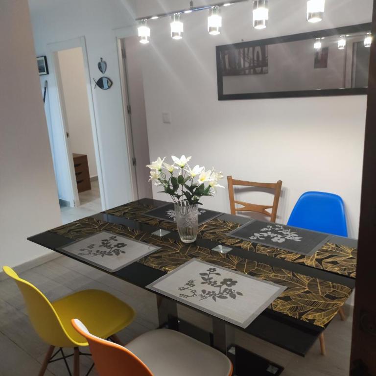 Apartamento completo, mascotas aceptadas - Apartamento de 3 dormitorios - 2