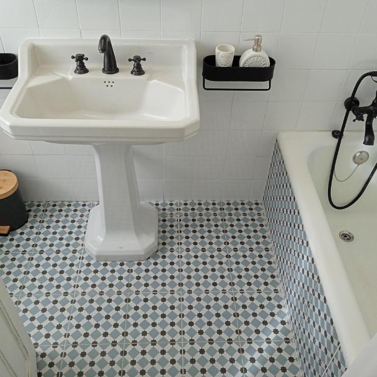 Piso Iwvaxi, gallery house. Ourense. - Apartamento de 1 dormitorio - 24