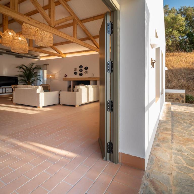 Finca Contrabando completa 25 pax - Villa con piscina privada - 16