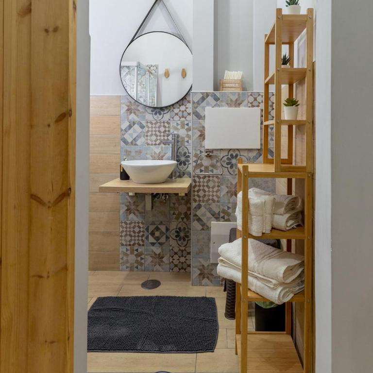 Ghina's home - One-Bedroom House - 13