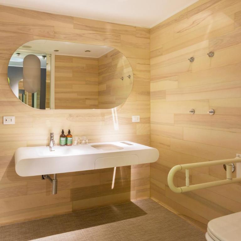 voco Milan-Fiere by IHG - Camera King Standard - con Accesso Disabili - 3