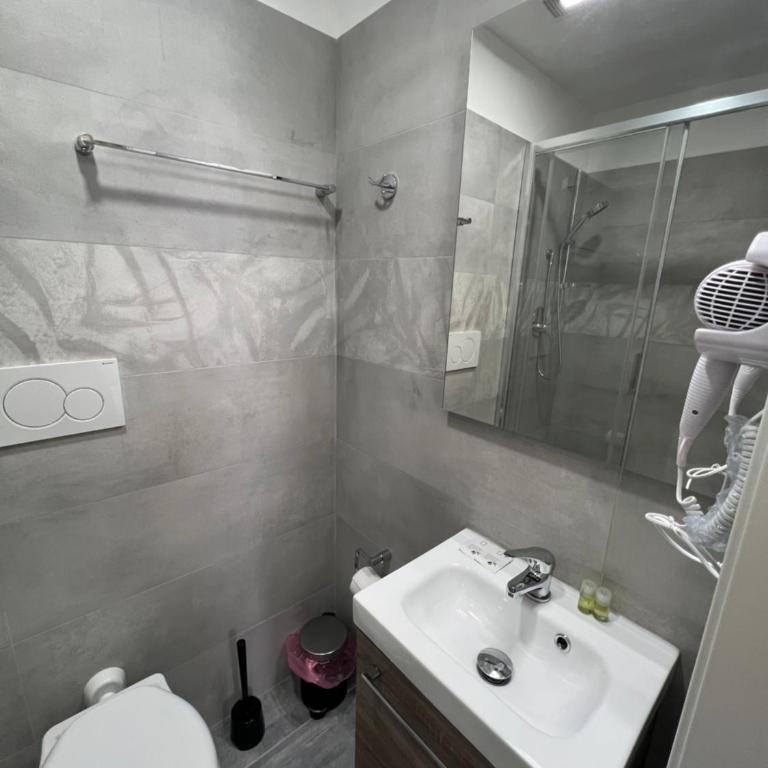 Favola Romana - Guest House - Camera Matrimoniale Standard - 5