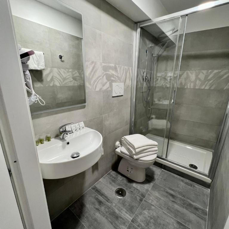 Favola Romana - Guest House - Camera Quadrupla - 2