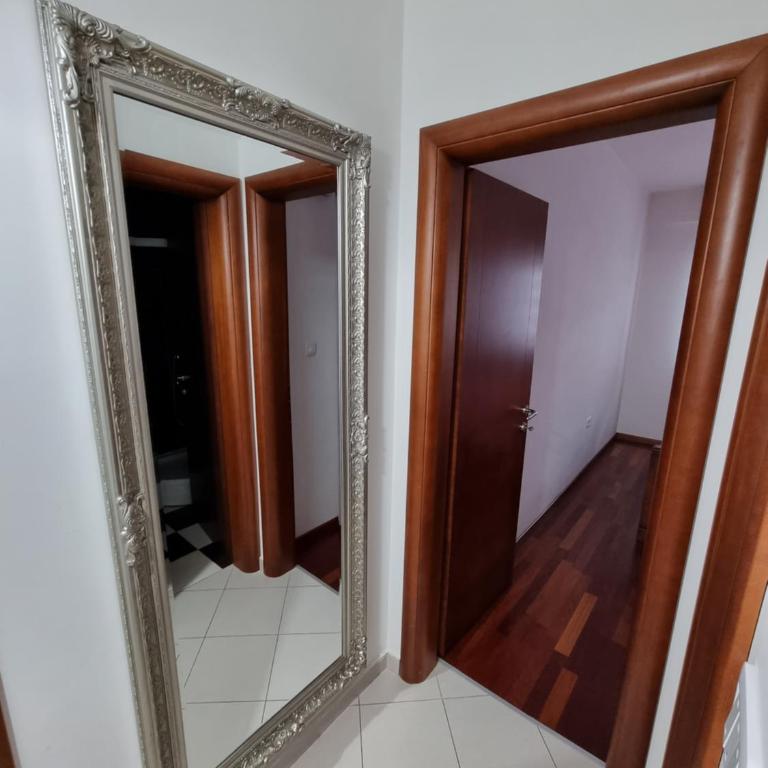 Deluxe Apartment LV - Two-Bedroom Apartment - 6