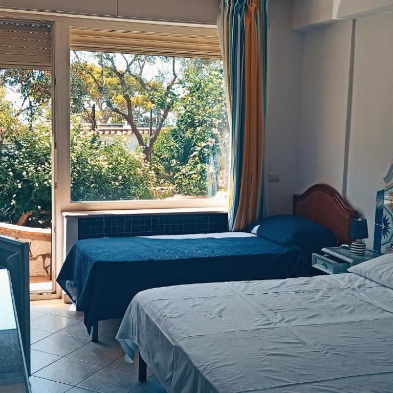 Hotel 4 Stagioni - Triple Room - 2