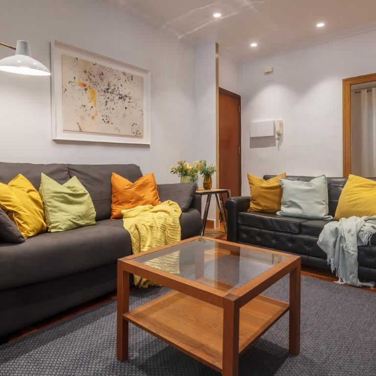 Fernandez Campo, Vivienda Turística Céntrica Reformada con Wifi - Two-Bedroom Apartment - 2