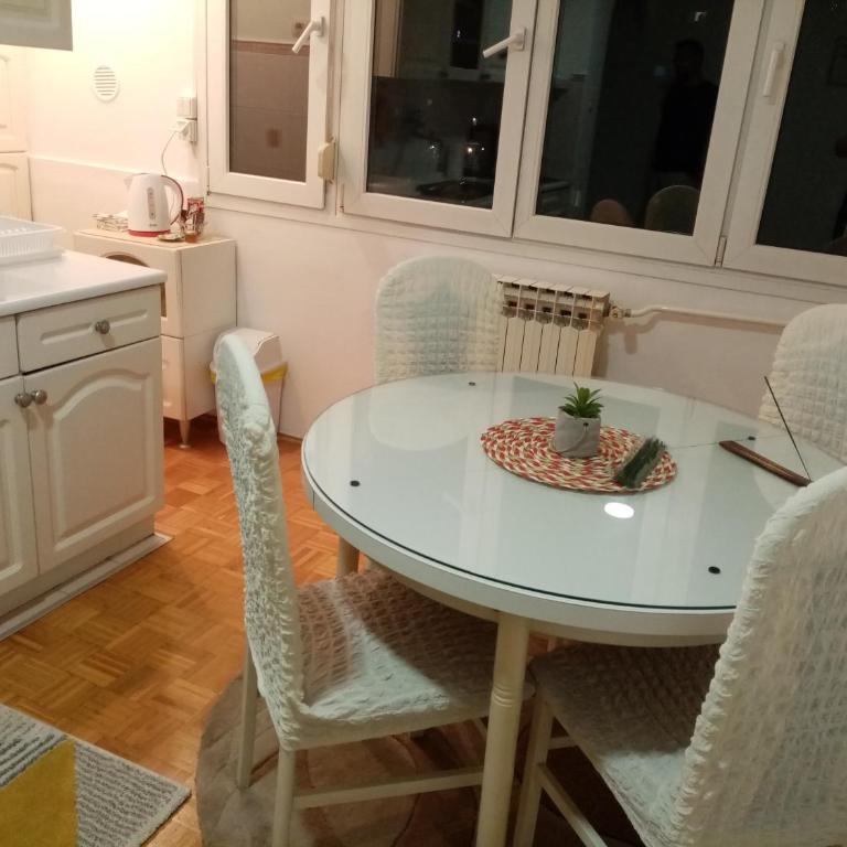 Apartman F&S - Novo Sarajevo - One-Bedroom Apartment - 20