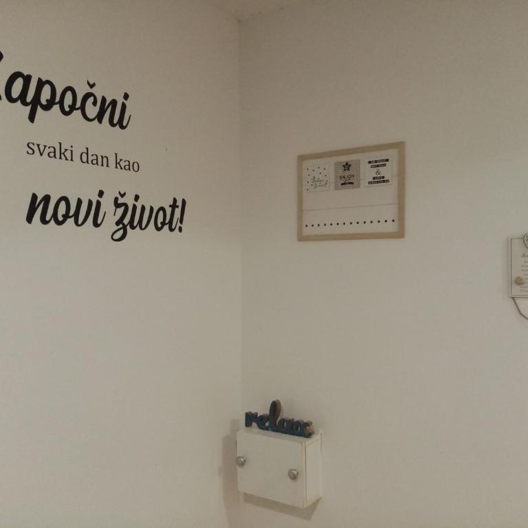 Apartman F&S - Novo Sarajevo - One-Bedroom Apartment - 16