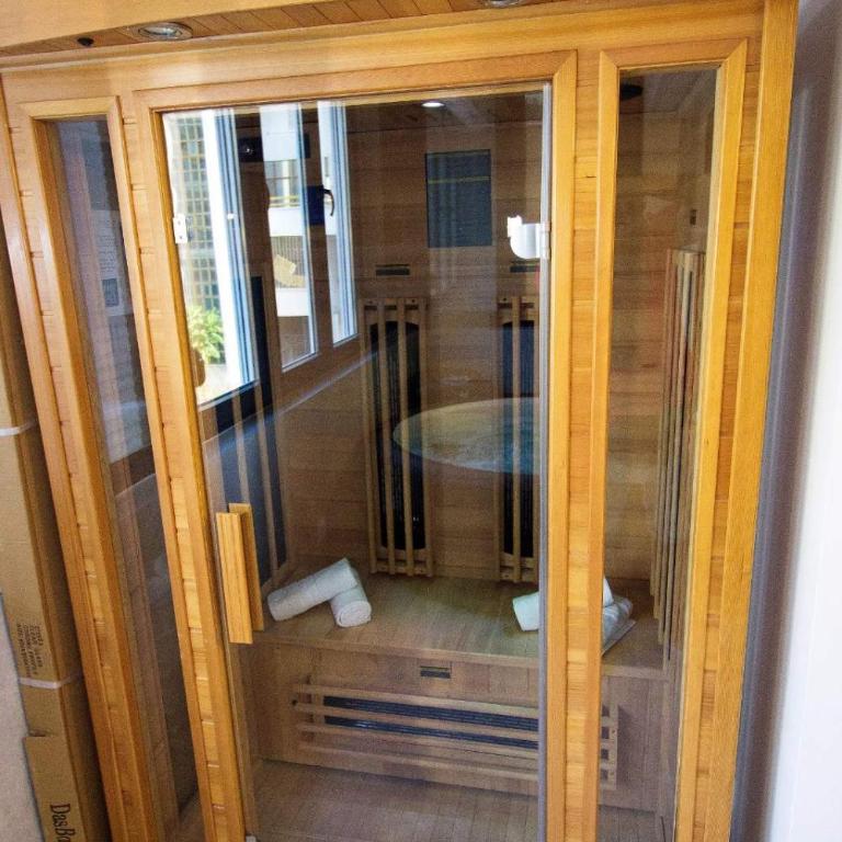 Jacuzzi Sauna SelfCheckIn Mystic - One-Bedroom Apartment - 9