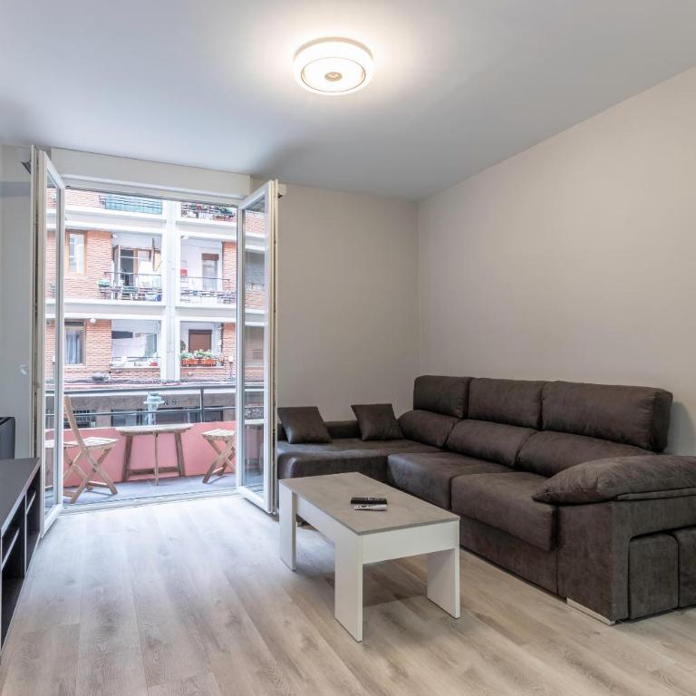 Eguia Home Bilbao - Three-Bedroom Apartment - 20