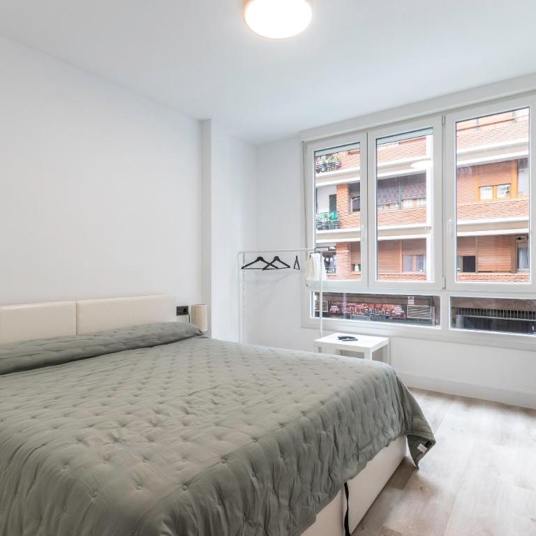 Eguia Home Bilbao - Three-Bedroom Apartment - 5