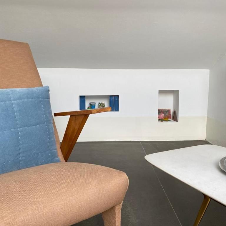 STUDIO 17 - Appartamento con 2 Camere da Letto - 54