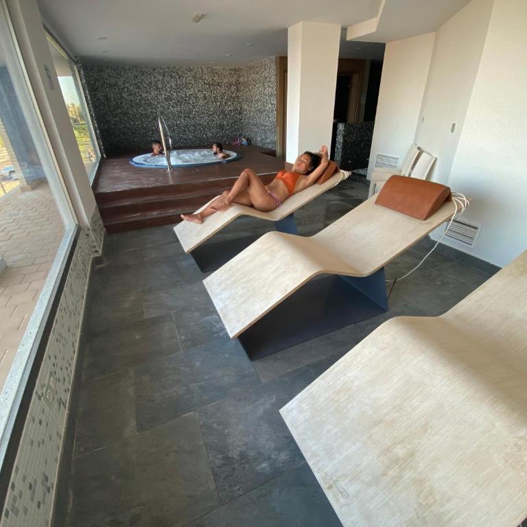 VENEZIOLA PARADISE, spa & gym - Apartamento de 2 dormitorios - 42