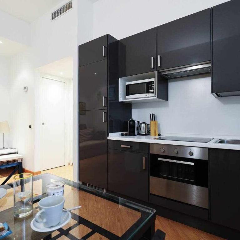SV18C –Charming modern flat S. Ambrogio - Appartamento con 1 Camera da Letto - 10