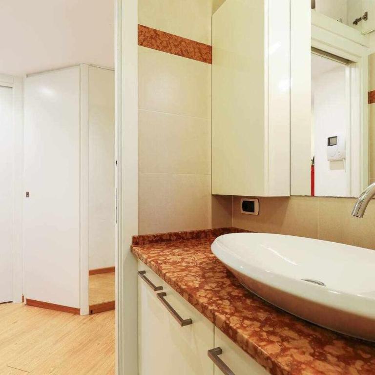 SV18C –Charming modern flat S. Ambrogio - Appartamento con 1 Camera da Letto - 21