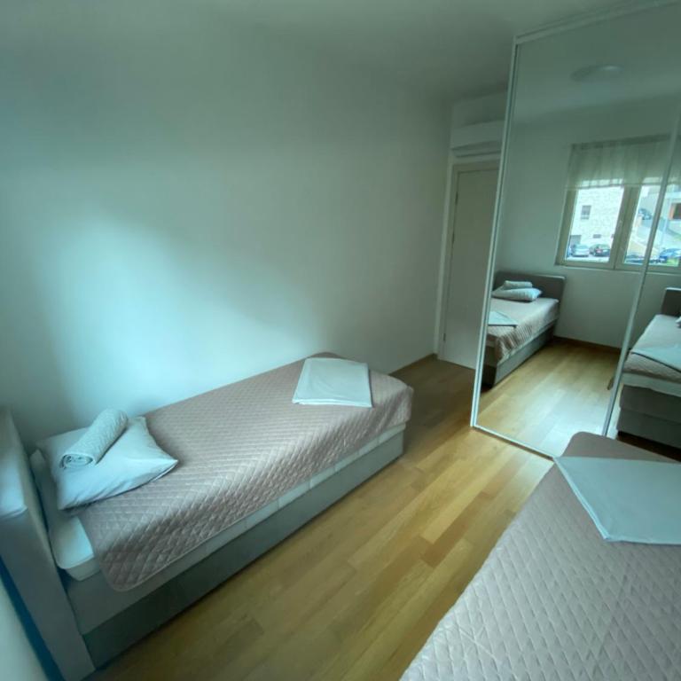 Apartments Dina - Apartment - 18