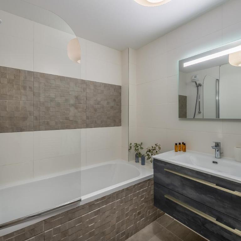 Perle de Savoie - Apt B401 - BO Immobilier - Châtel Multipass 2026 Activités en Été offert par votre hôte - Appartement 3 Chambres - 7