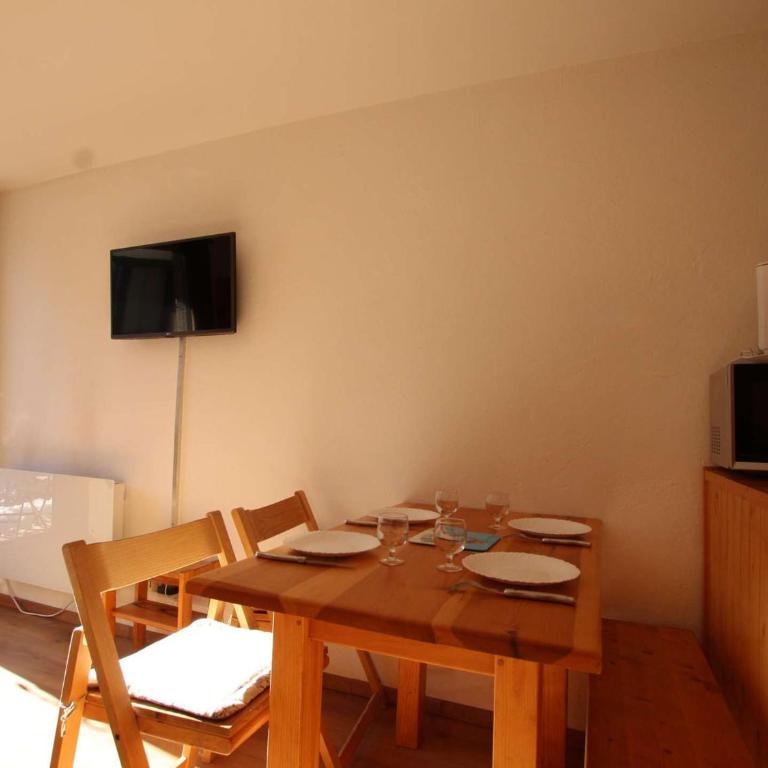 Studio cosy à Serre-Chevalier - 4 pers, balcon, proche commerces, casier à ski - FR-1-330E-61 - Appartement (4 Adultes) - 12