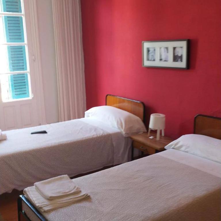 Pensión Manoli - Standard Twin Room with Shared Bathroom - 1
